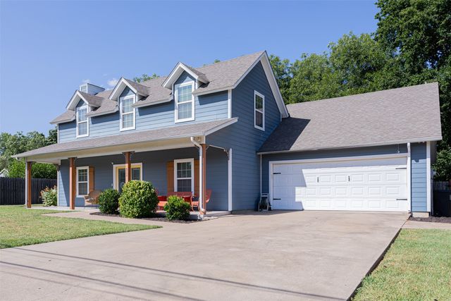 310 Glen Rose Avenue, Cleburne, TX 76033