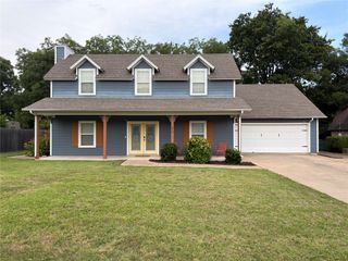 310 Glen Rose Avenue, Cleburne, TX 76033
