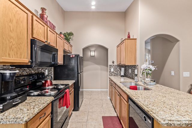 1073 E TAYLOR Trail, San Tan Valley, AZ 85143