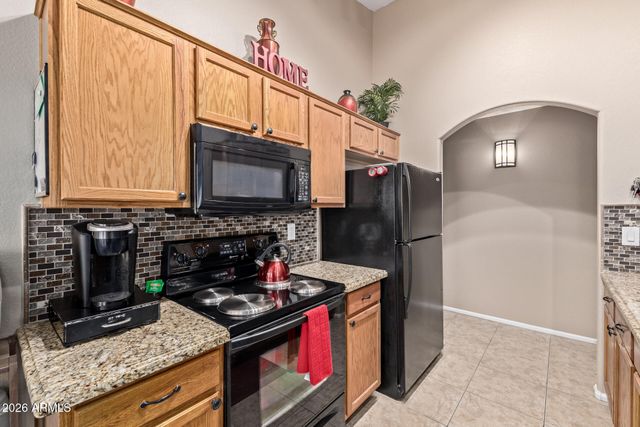 1073 E TAYLOR Trail, San Tan Valley, AZ 85143