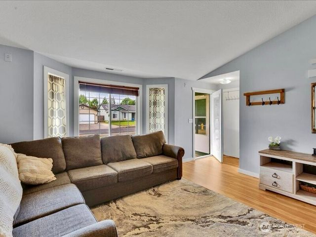 2520 NW 3rd Way, Battle Ground, WA 98604