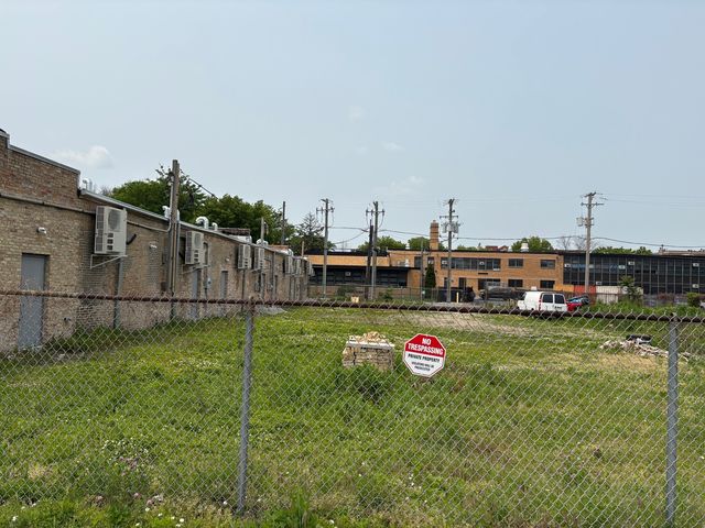 6642 S Kenwood Avenue, Chicago, IL 60637