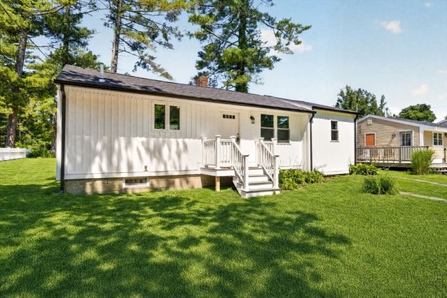 56 Buzzards Bay Dr, Plymouth, MA 02360