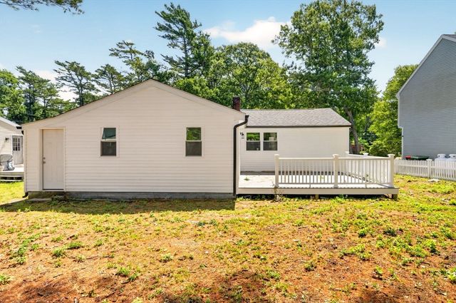 56 Buzzards Bay Dr, Plymouth, MA 02360