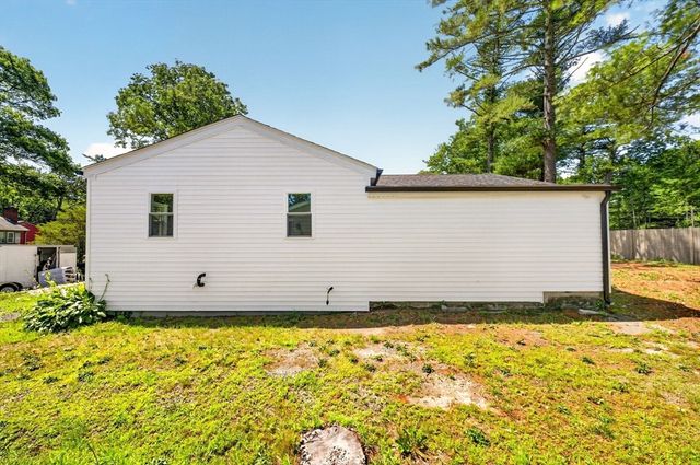 56 Buzzards Bay Dr, Plymouth, MA 02360