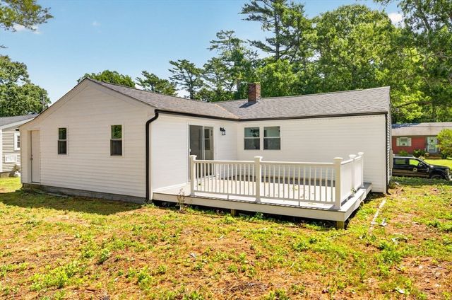 56 Buzzards Bay Dr, Plymouth, MA 02360