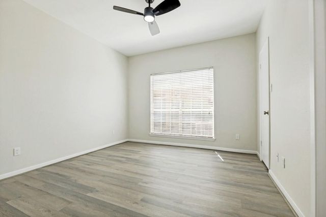 2626 Holly Hall Street 605, Houston, TX 77054