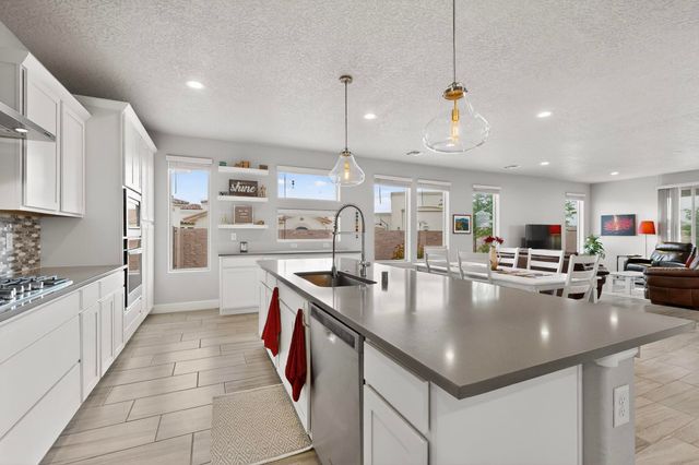 3125 Ilford Road NE, Rio Rancho, NM 87144