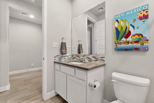 3125 Ilford Road NE, Rio Rancho, NM 87144