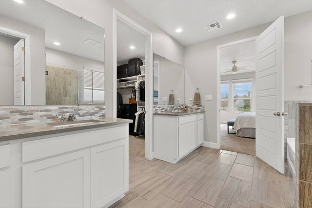 3125 Ilford Road NE, Rio Rancho, NM 87144