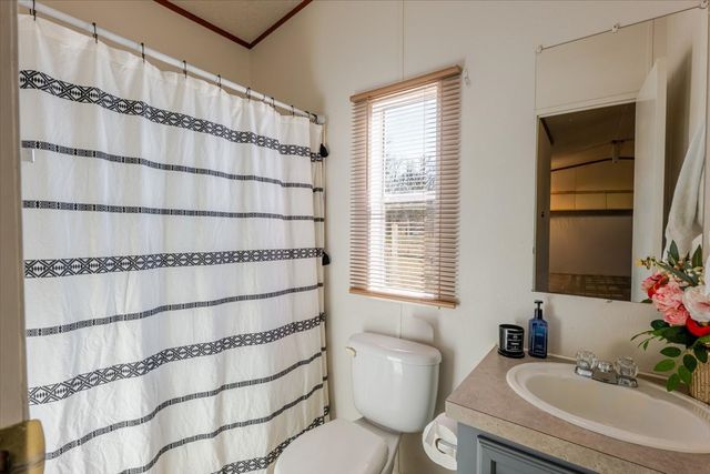 5903 Hunterwood Drive, Granbury, TX 76048