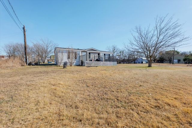 5903 Hunterwood Drive, Granbury, TX 76048