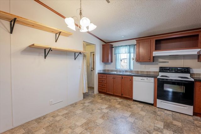 5903 Hunterwood Drive, Granbury, TX 76048