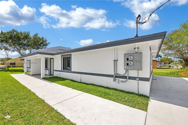 673 NW 14th St 1, Florida City, FL 33034