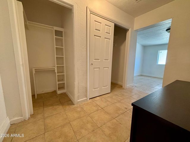 3036 W ALMERIA Road, Phoenix, AZ 85009