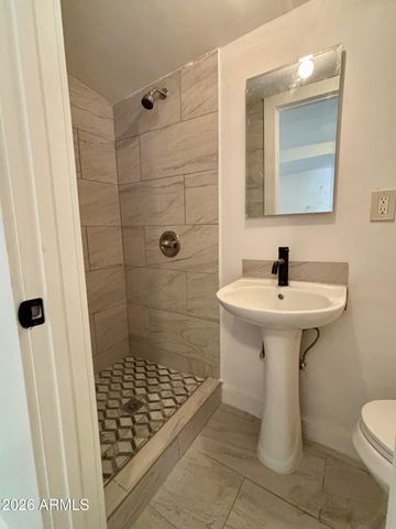 3036 W ALMERIA Road, Phoenix, AZ 85009