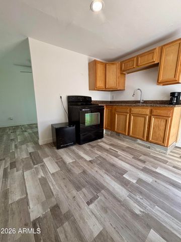 3036 W ALMERIA Road, Phoenix, AZ 85009