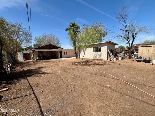 3036 W ALMERIA Road, Phoenix, AZ 85009