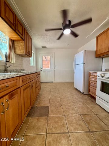 3036 W ALMERIA Road, Phoenix, AZ 85009