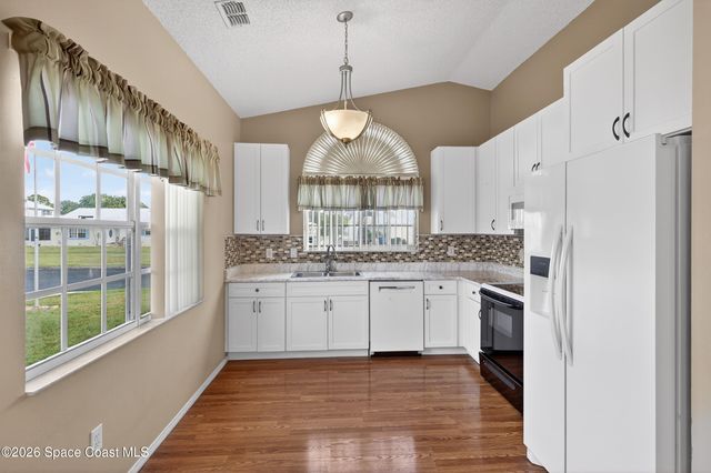 1924 Sugarberry Court NE, Palm Bay, FL 32905