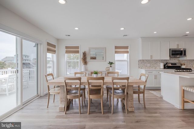 7 W THAMES RD, Tuckerton, NJ 08087