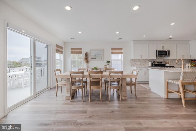 7 W THAMES RD, Tuckerton, NJ 08087
