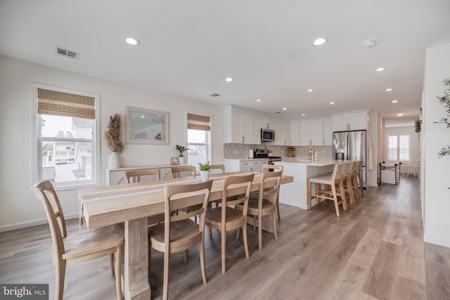 7 W THAMES RD, Tuckerton, NJ 08087