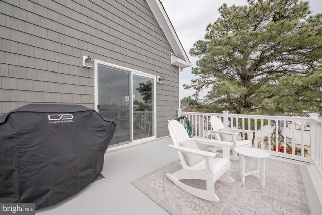7 W THAMES RD, Tuckerton, NJ 08087