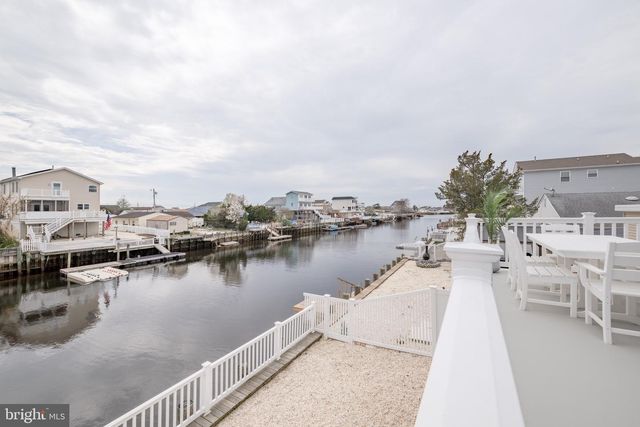 7 W THAMES RD, Tuckerton, NJ 08087