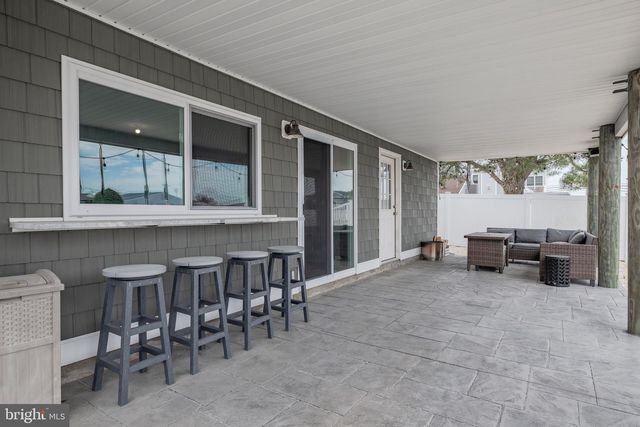 7 W THAMES RD, Tuckerton, NJ 08087
