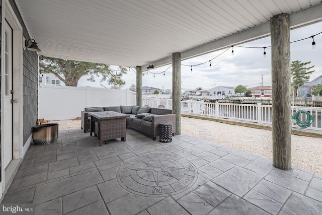 7 W THAMES RD, Tuckerton, NJ 08087