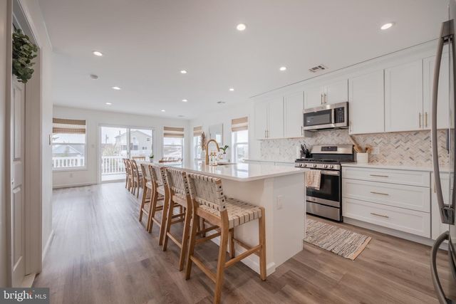7 W THAMES RD, Tuckerton, NJ 08087