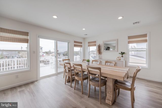 7 W THAMES RD, Tuckerton, NJ 08087