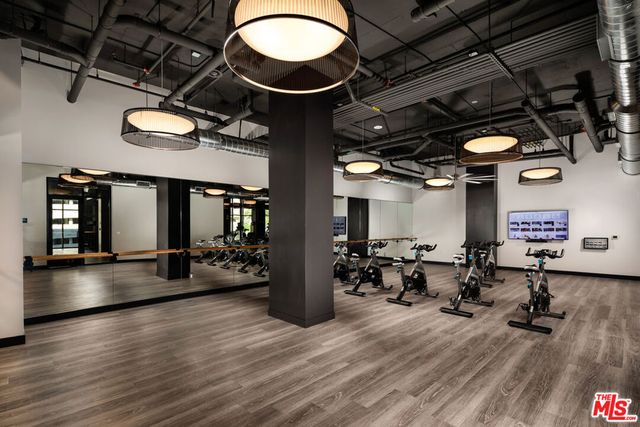 687 S Hobart Boulevard 733, Los Angeles, CA 90005