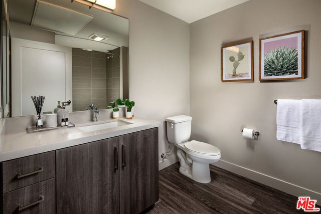 687 S Hobart Boulevard 733, Los Angeles, CA 90005