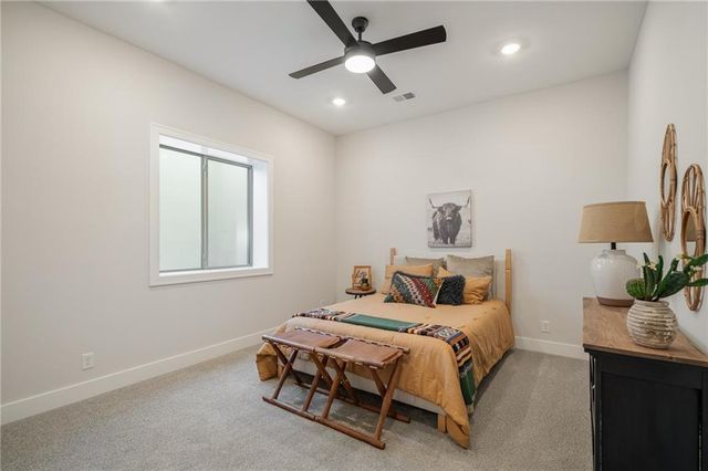 520 Bentwater Drive, Raymore, MO 64083
