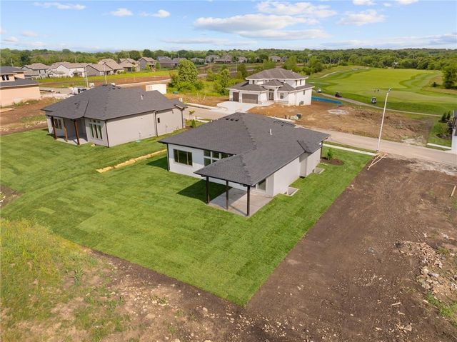 520 Bentwater Drive, Raymore, MO 64083
