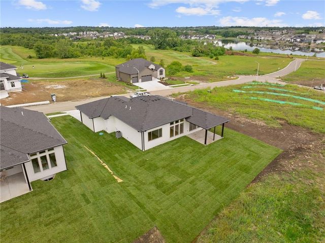 520 Bentwater Drive, Raymore, MO 64083