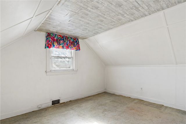 58 Swan Street, East Providence, RI 02914