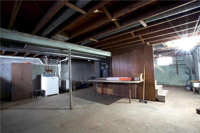 58 Swan Street, East Providence, RI 02914