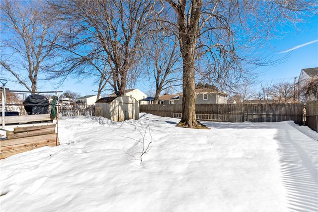 58 Swan Street, East Providence, RI 02914