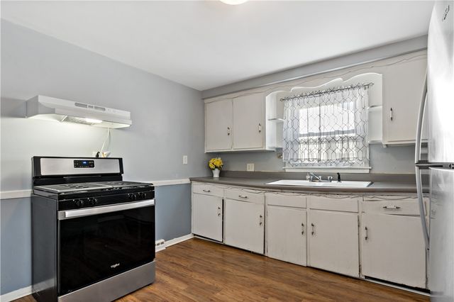 58 Swan Street, East Providence, RI 02914