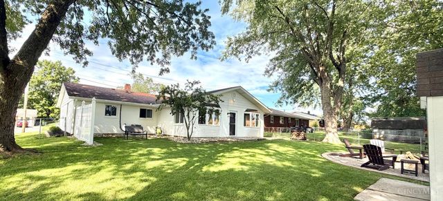 27 Lawndale Avenue, Lebanon, OH 45036