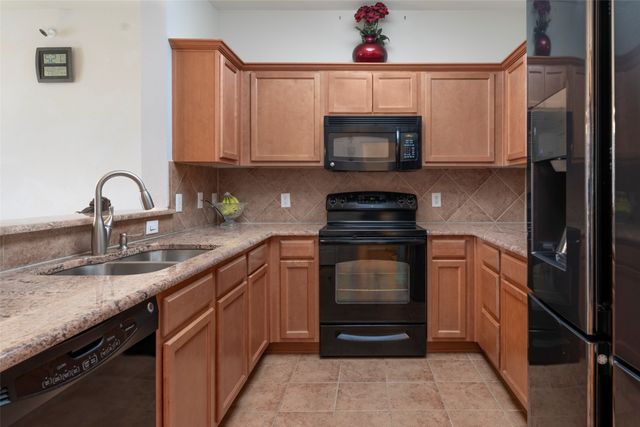 2709 Olympic Park Drive, Grand Prairie, TX 75050