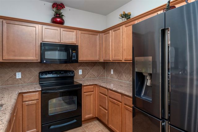 2709 Olympic Park Drive, Grand Prairie, TX 75050