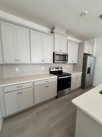 11420 SUNSAIL AVENUE, Orlando, FL 32832