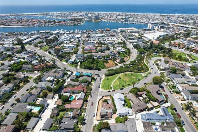 2700 Cliff, Newport Beach, CA 92663