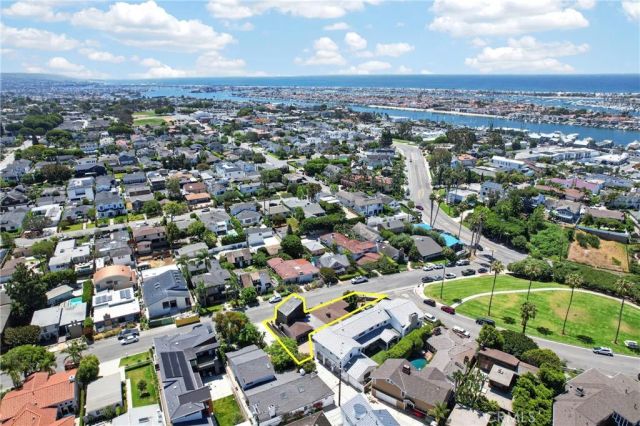 2700 Cliff, Newport Beach, CA 92663