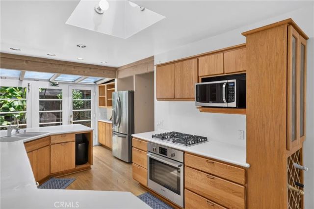 2700 Cliff, Newport Beach, CA 92663