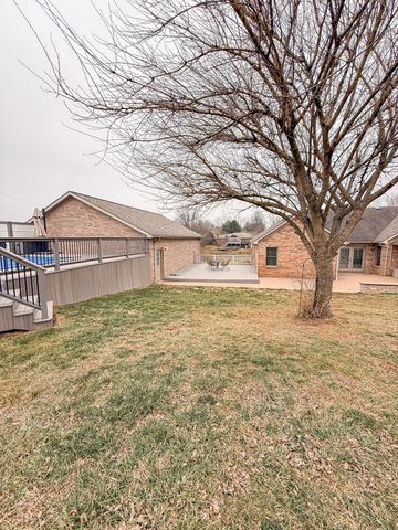 302 Willow Ridge Drive, Richmond, KY 40475